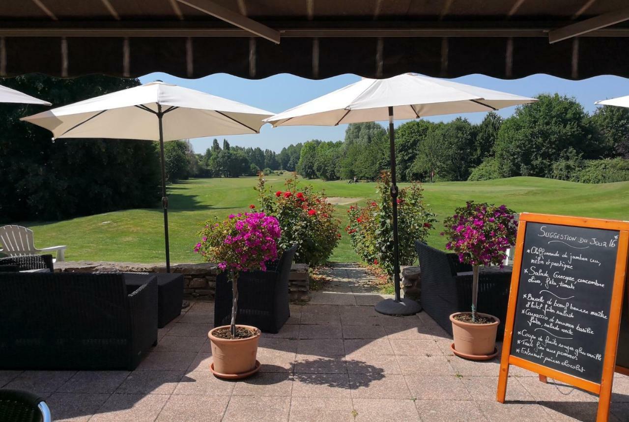 فندق Anjou Golf And Country Club شامْبينْيِ المظهر الخارجي الصورة
